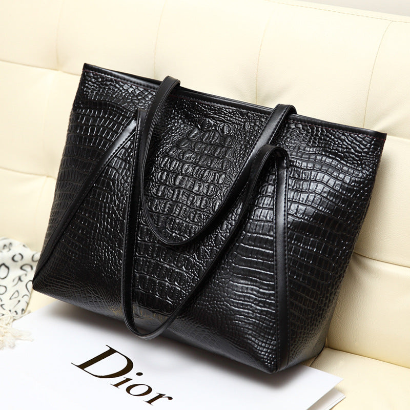 Elegant Crocodile Pattern Shoulder Bag