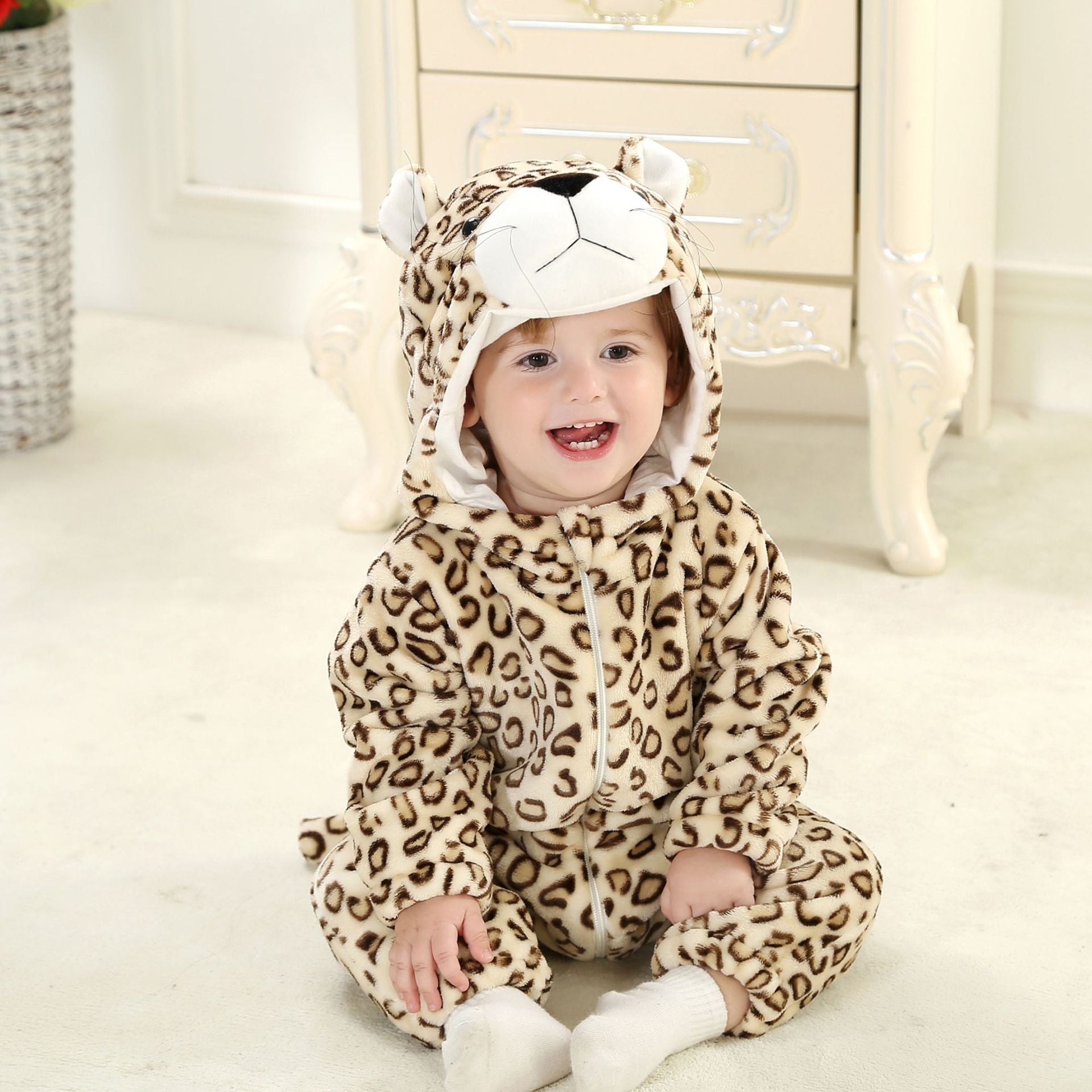 Qile Rabbit autumn new baby outing clothes wholesale flannel three-dimensional shape one-piece Romper Total link