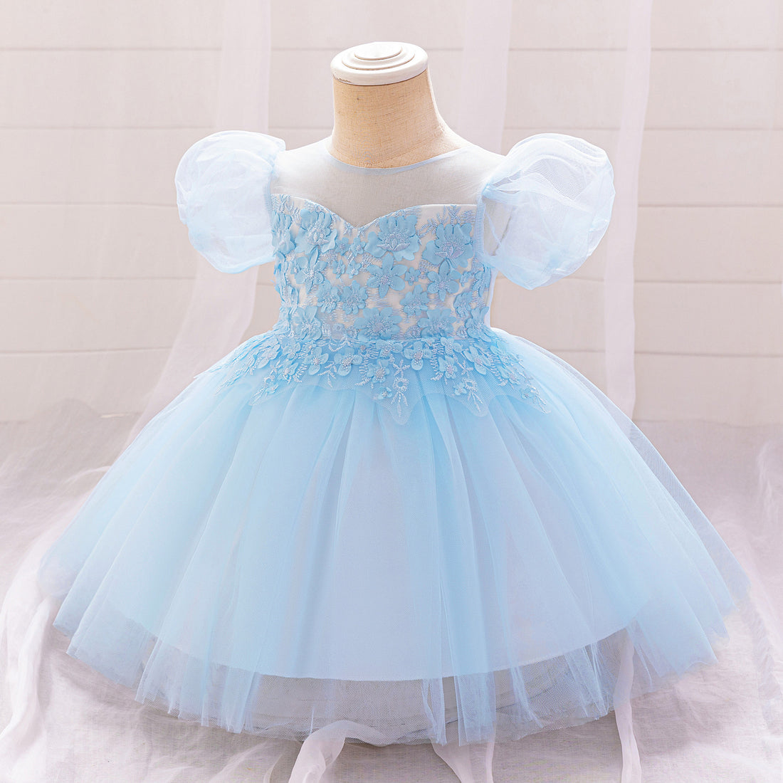 European and American new baby tutu skirt children's princess skirt birthday party dress embroidered mesh bubble sleeve dress