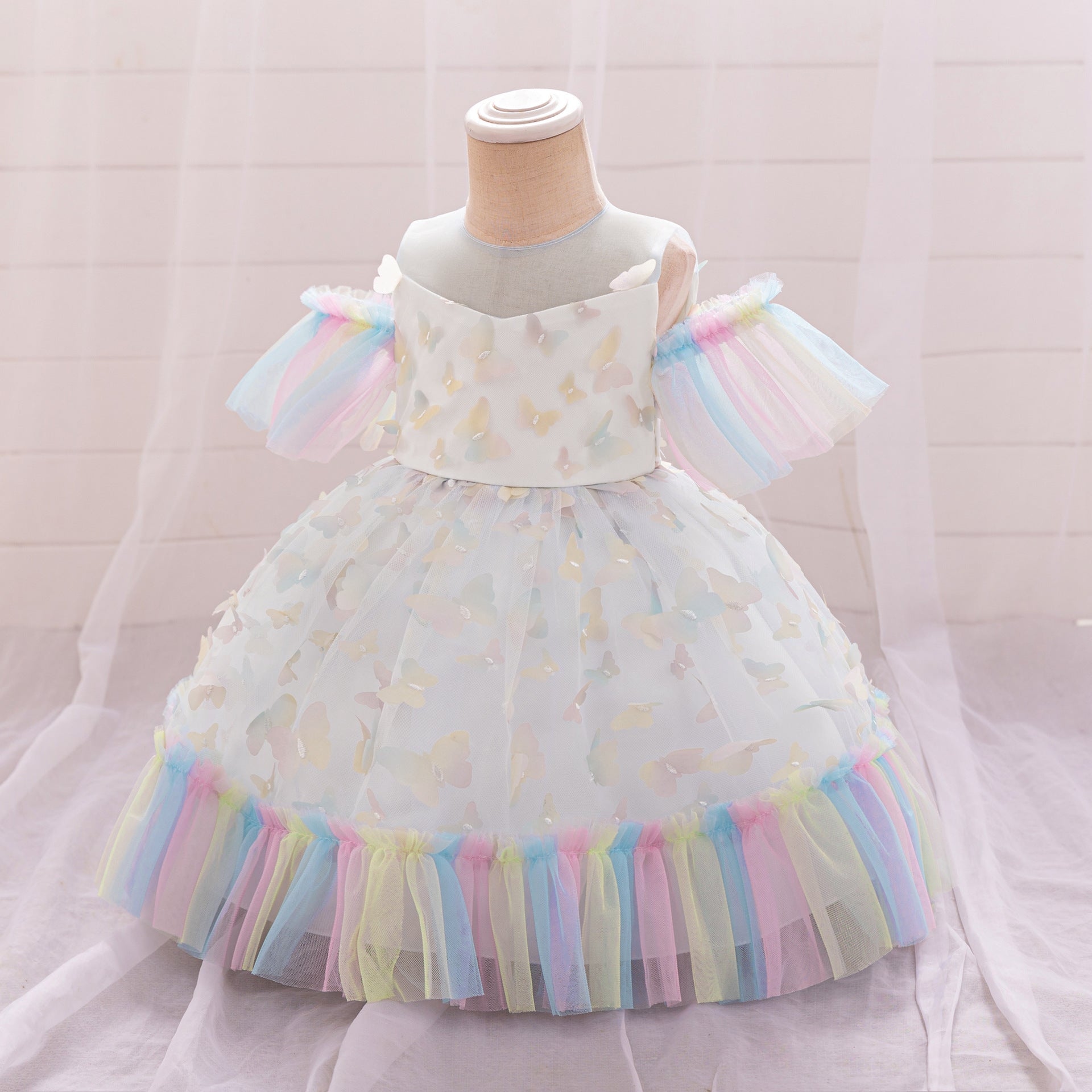 New children's dress girls' first-year dress cross-border princess dress hollow butterfly satin mesh fluffy long skirt