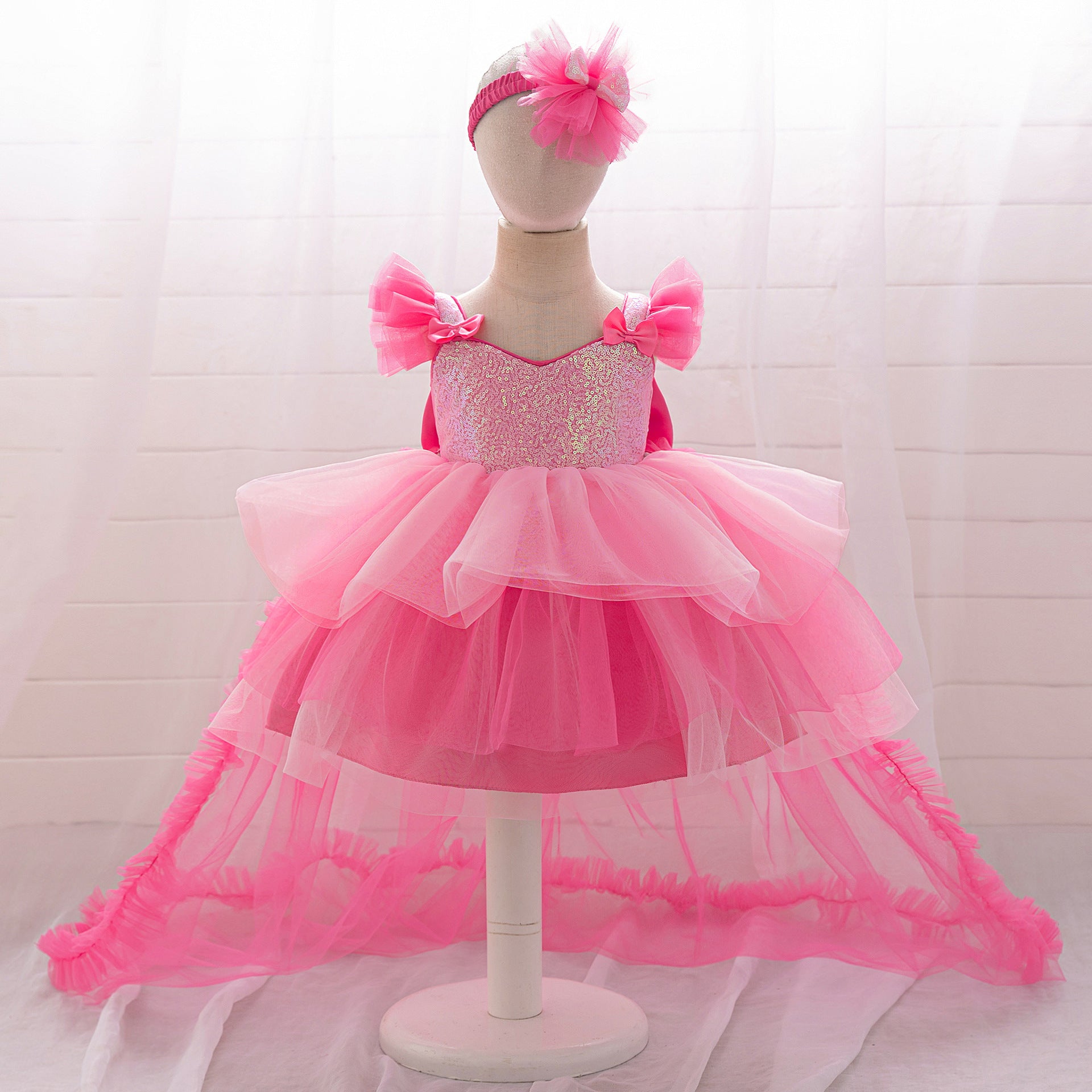 Cross-border wholesale girls trailing dress dress little girl banquet host piano performance dress small wedding dress