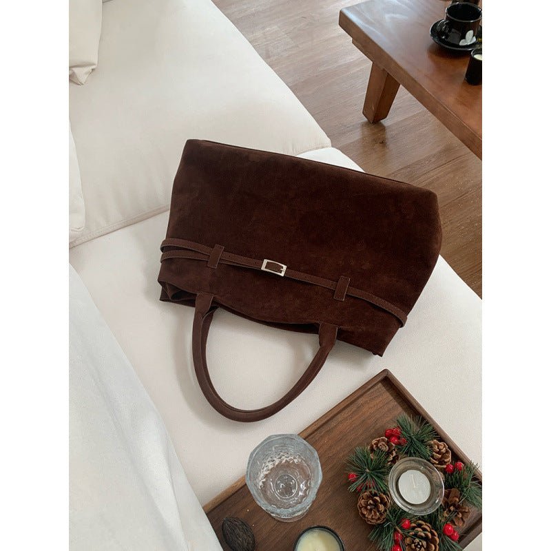 Cross-border fashion retro velvet matte large-capacity handbag women's 2025 autumn and winter new simple casual big bag
