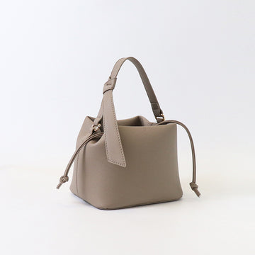 Spring and summer new women's fashion handbag versatile messenger bucket bag simple large-capacity commuter shoulder handbag