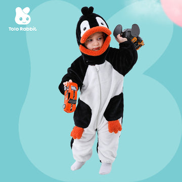 Autumn new 0-3 year old baby flannel comfortable animal-shaped Romper Little Penguin-shaped one-piece Romper