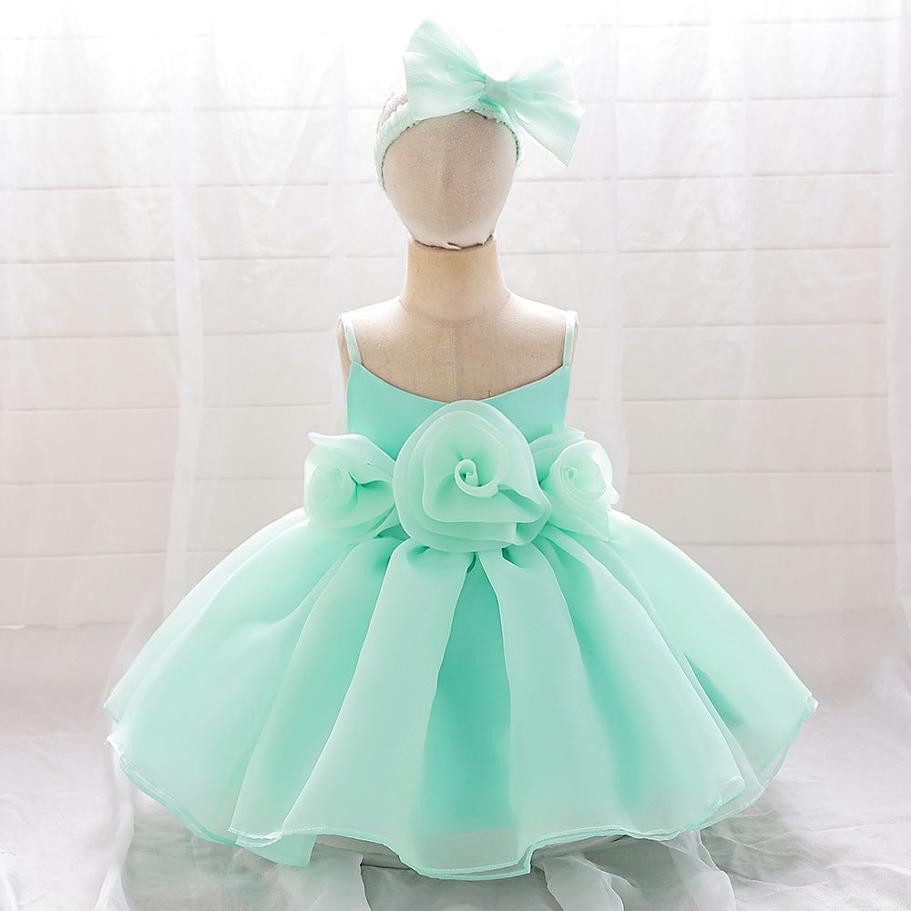 Foreign trade new infant princess dress baby first birthday banquet dress three-dimensional corsage suspender dress