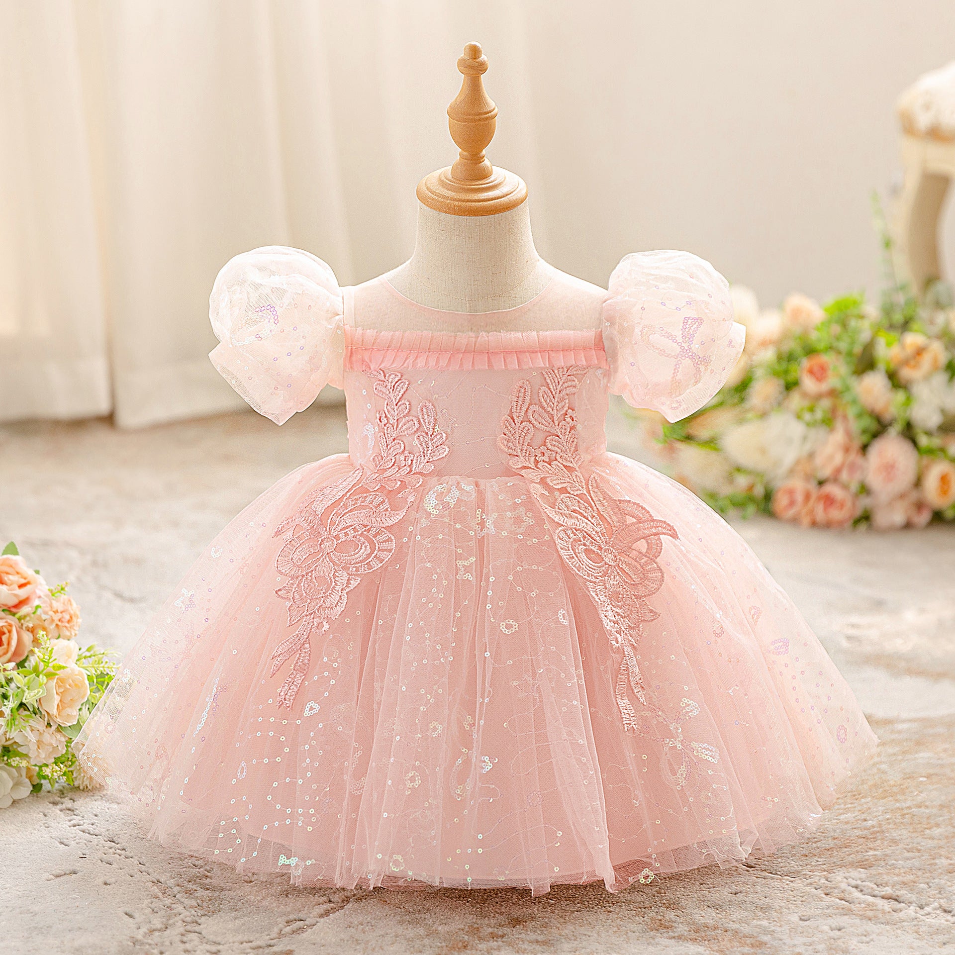 Girls princess dress 2025 summer new children's dress baby foreign style festival performance children's dress wholesale
