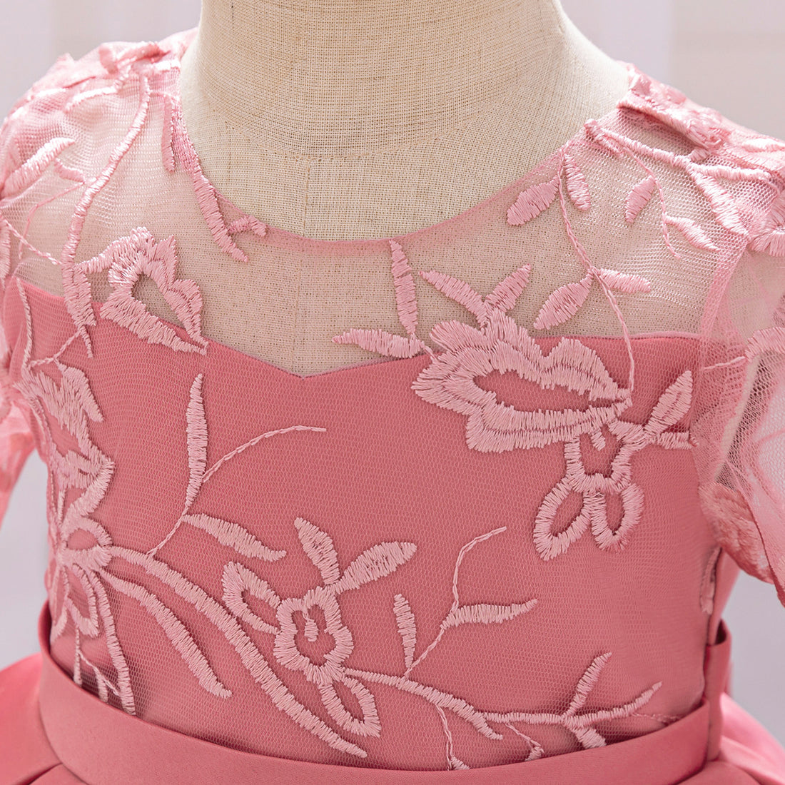 TEMU Amazon's new baby one-year-old dress long-sleeved hollowed-out embroidered satin cloth splicing mesh fluffy cake skirt