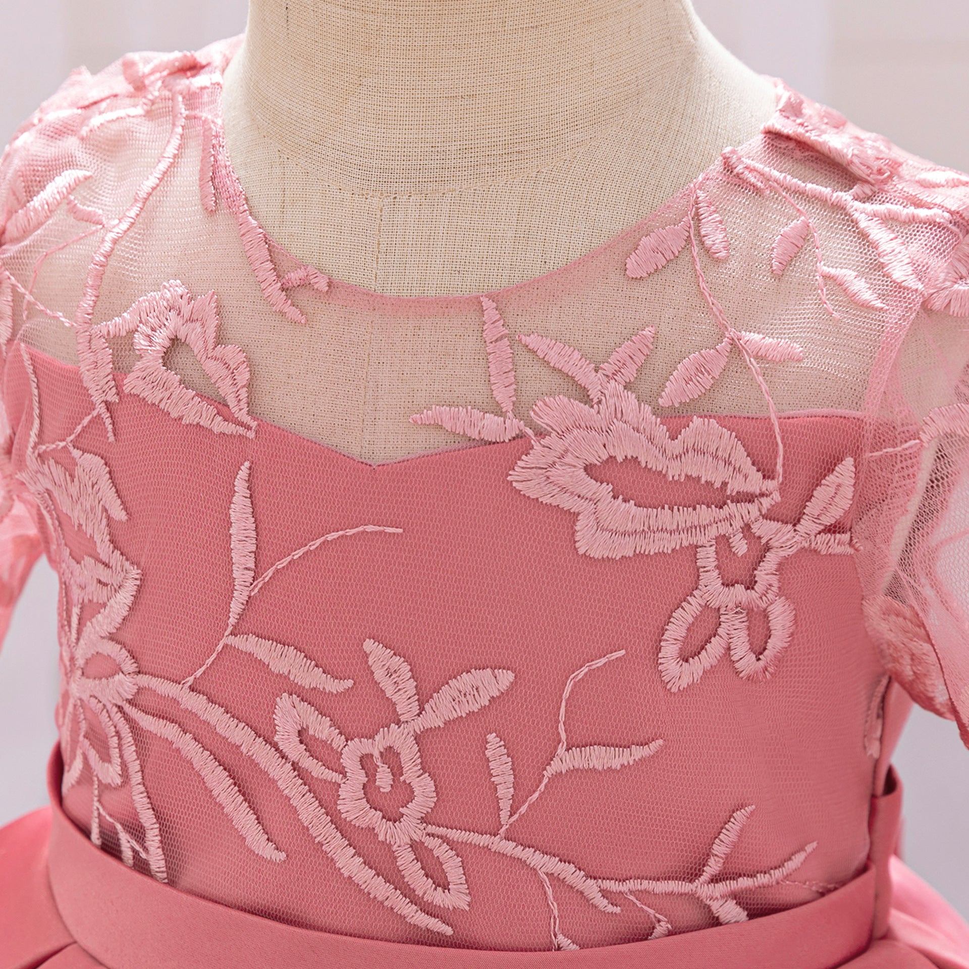 TEMU Amazon's new baby one-year-old dress long-sleeved hollowed-out embroidered satin cloth splicing mesh fluffy cake skirt