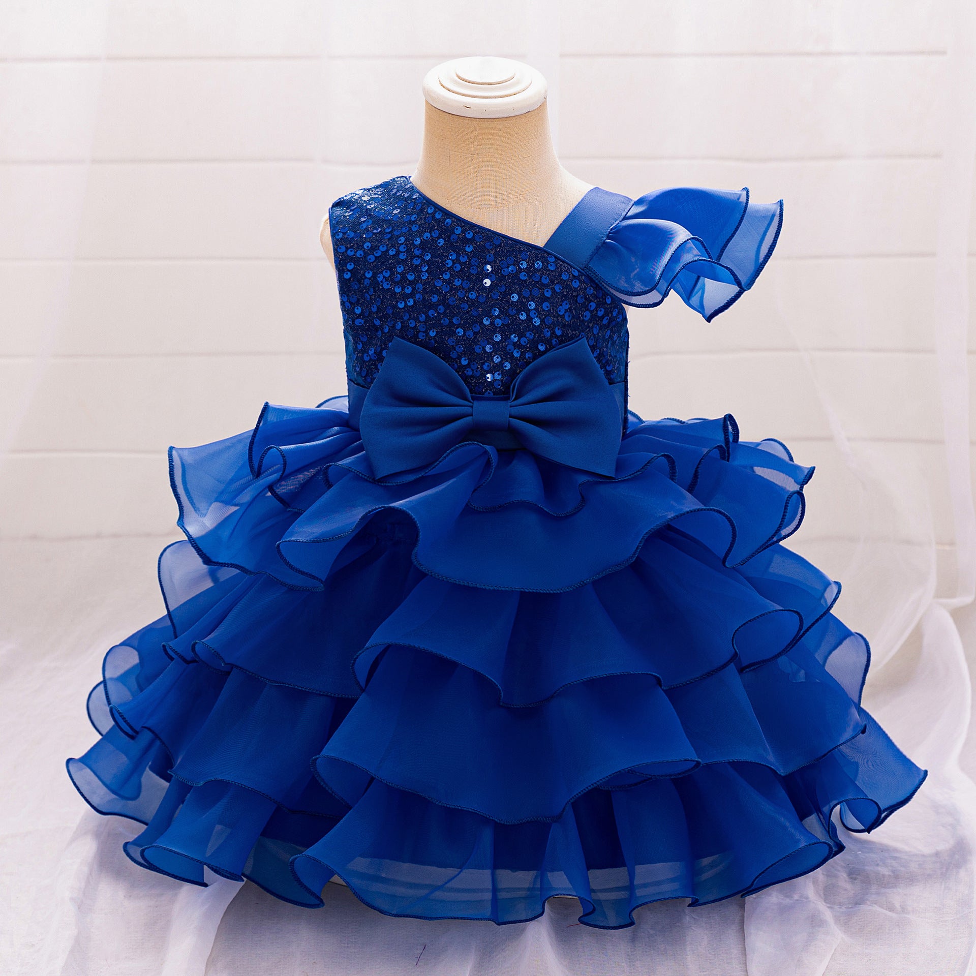 Amazon's new baby dress princess dress irregular slanted shoulder sequins cake skirt bow tutu skirt