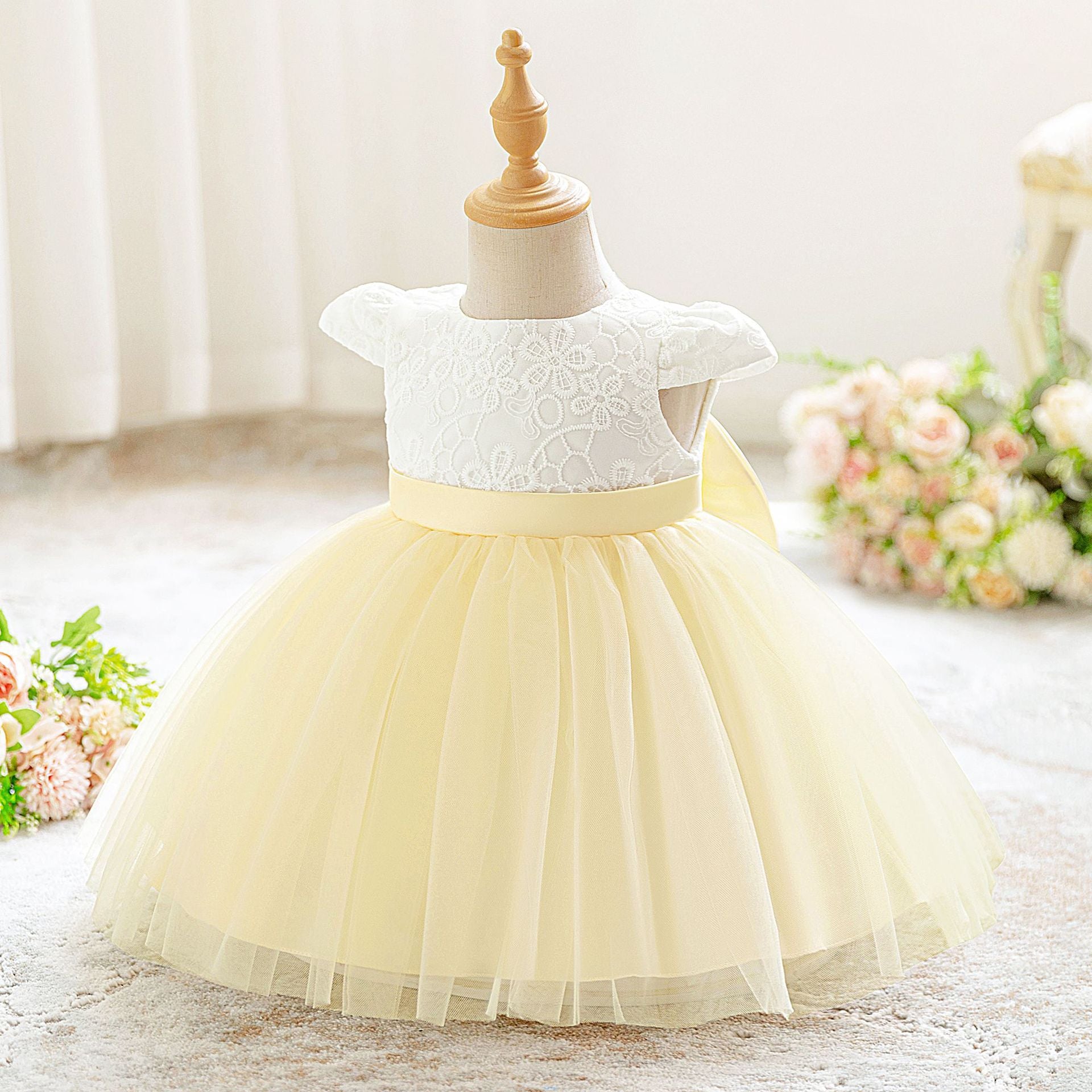 Girls dress skirt high-end catwalk princess skirt 2024 new female treasure fluffy mesh skirt children's birthday skirt