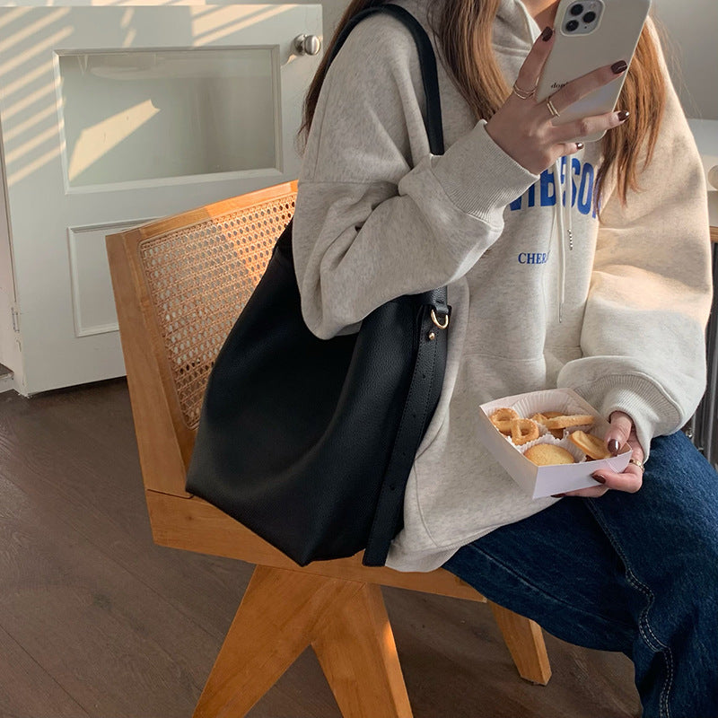 Trendy Women's Soft Leather Bucket Bag – Stylish & Spacious for Work