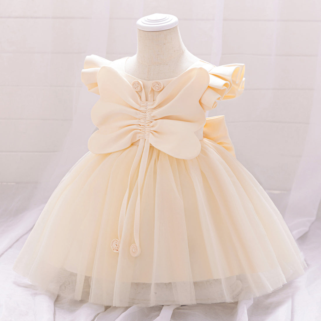 Girl baby 0-3 year old birthday party washing dress baby year old breathable princess dress three-dimensional big bow skirt