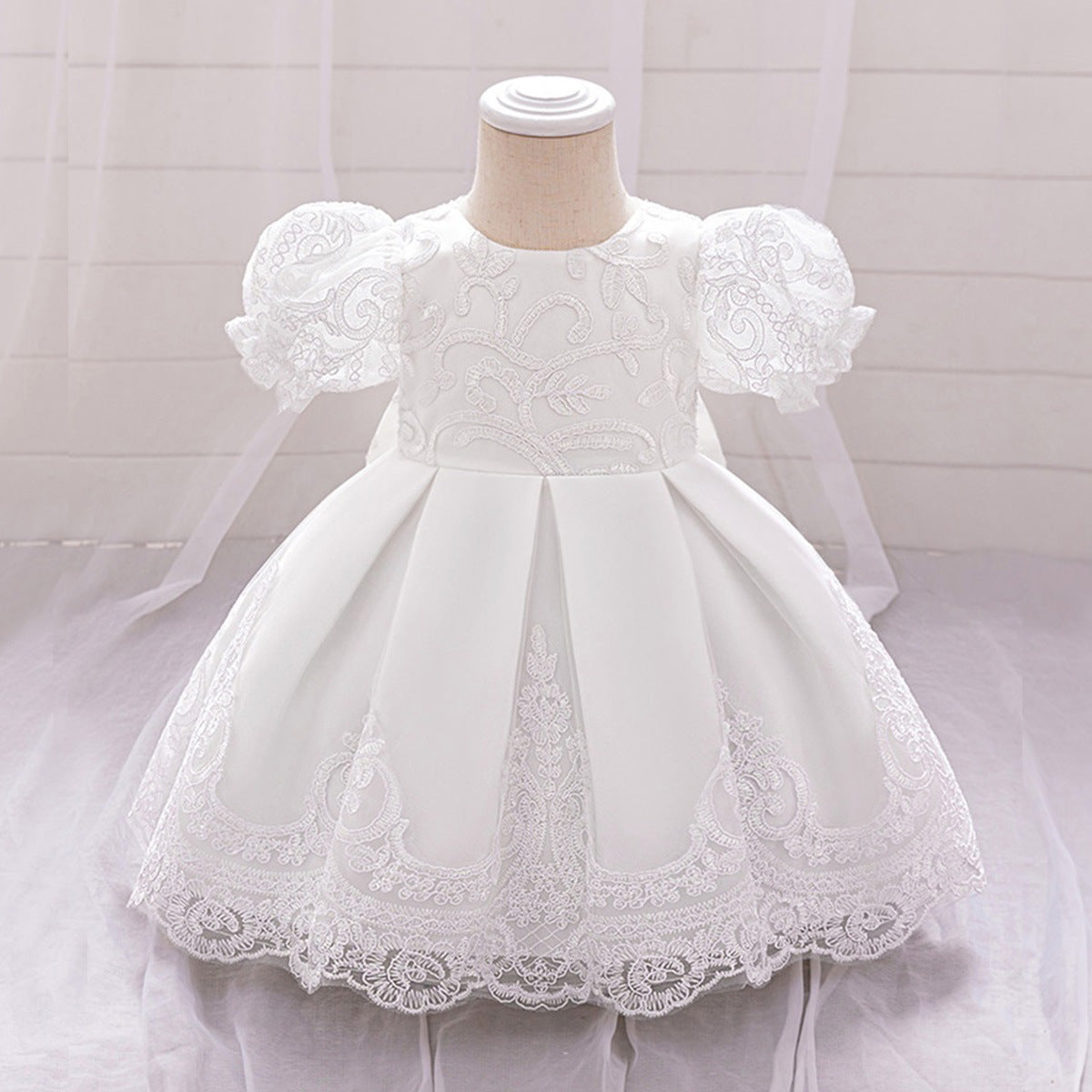 Baby girl embroidered princess dress bubble sleeve dress girls birthday dress, birthday foreign style grab week, princess dress
