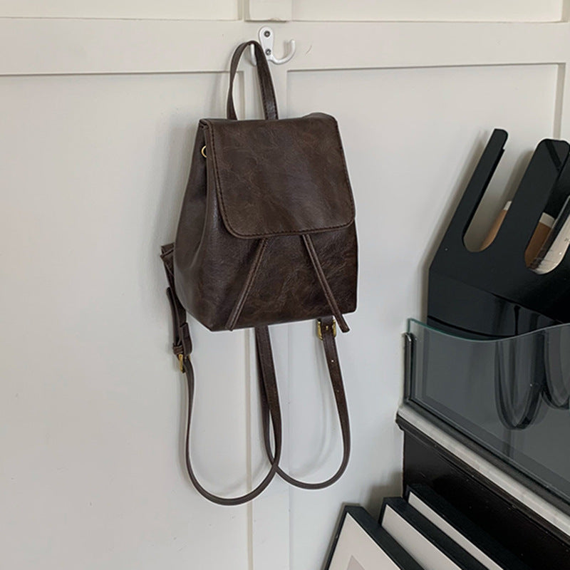 Retro Brown Backpack – Minimalist & Trendy