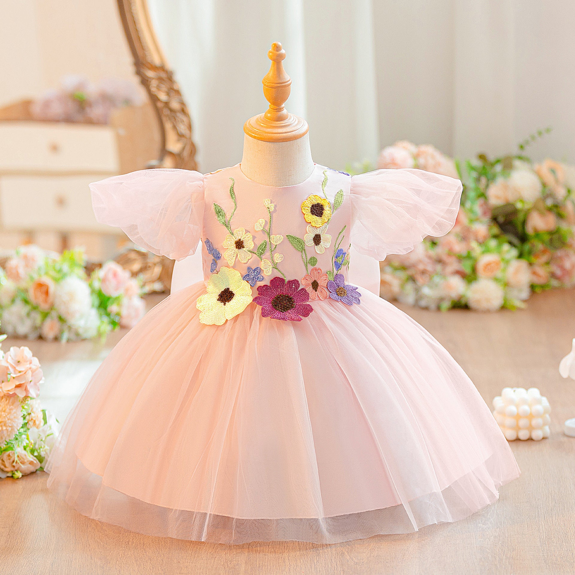 One-year-old dress baby girl high-end 2025 new girl grab week birthday Chinese children's princess dress foreign summer
