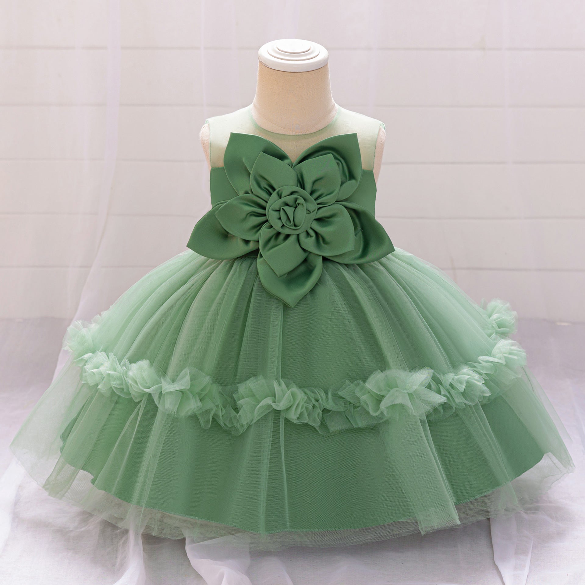 European and American new girls' baby washing dress infant three-dimensional flower mesh skirt one-year-old baby hundred-day washing dress