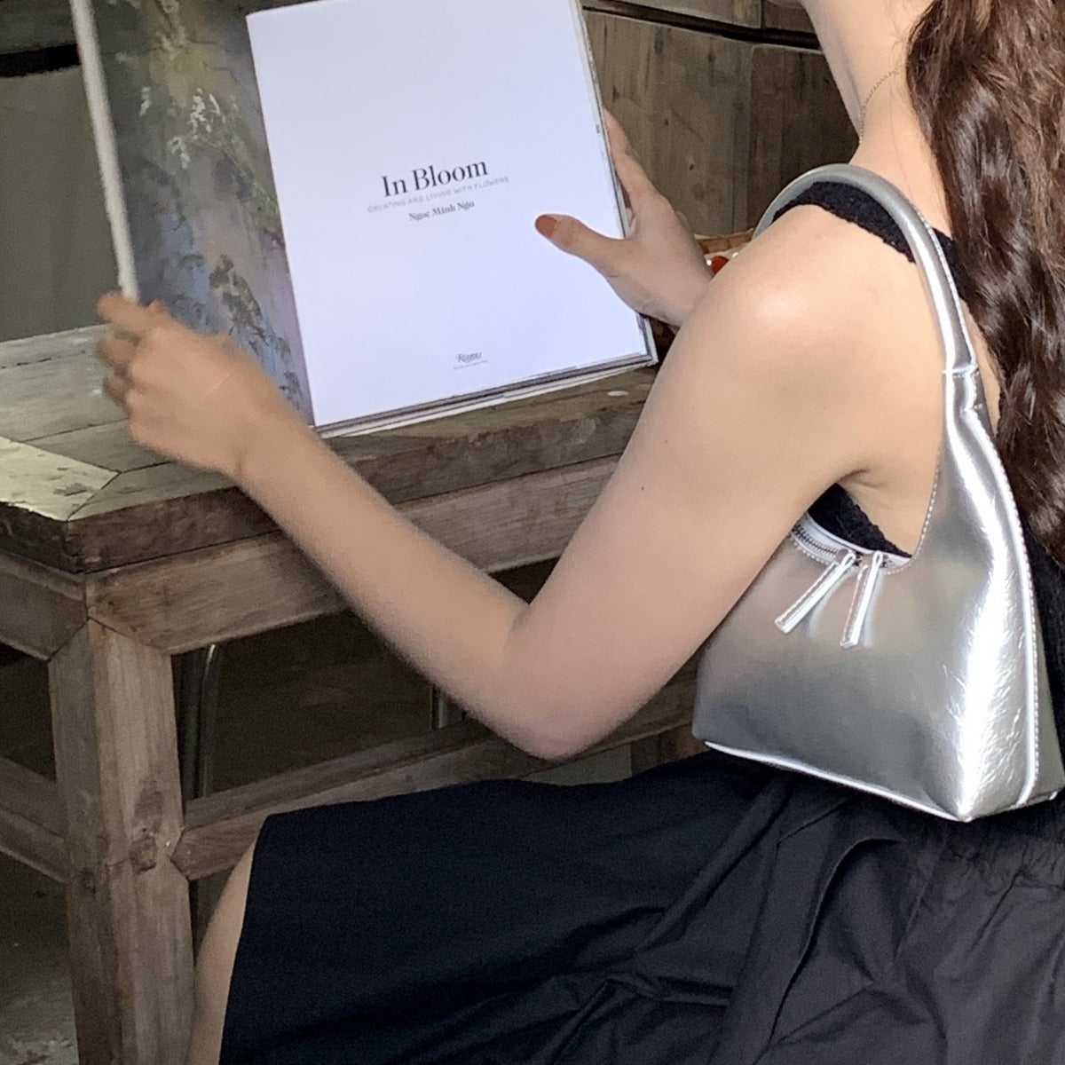 2025 French-Inspired Silver Texture Underarm Shoulder Bag