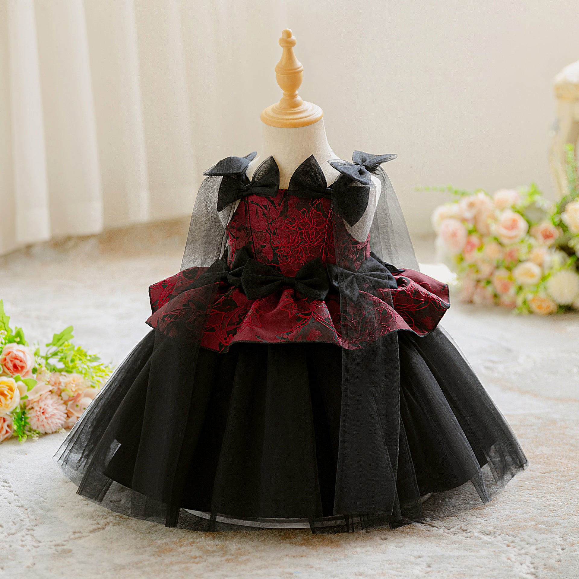 Girls party dress 2025 new children's birthday princess dress little girl bow foreign fluffy gauze skirt
