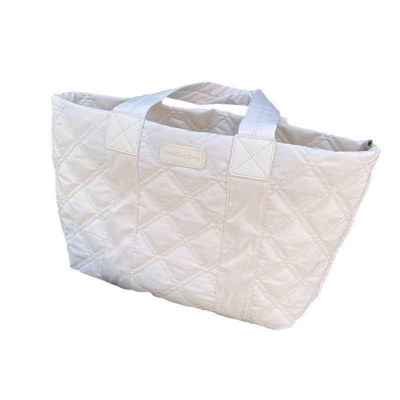 Winter Essentials Tote - The Versatile Commuter Bag