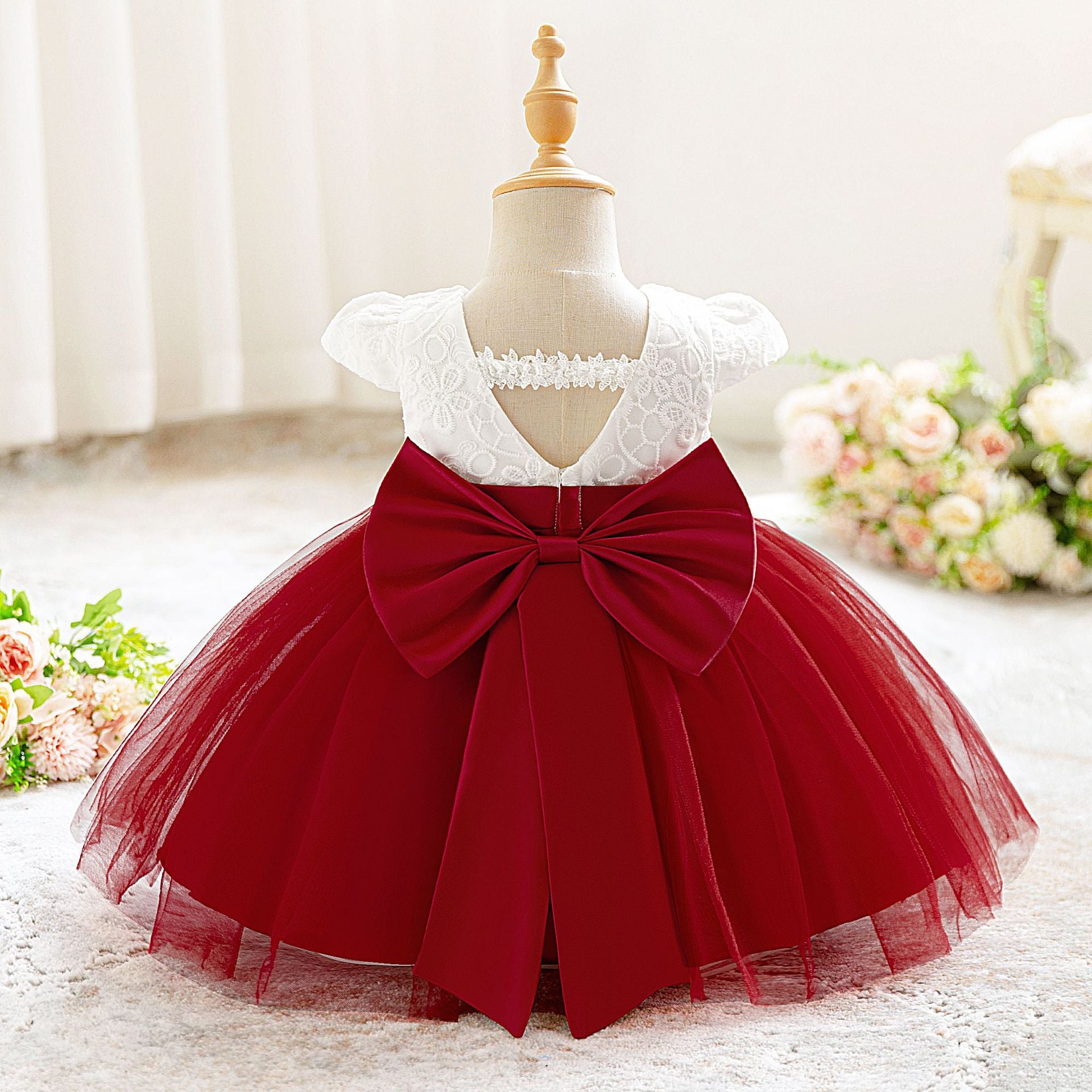 Girls dress skirt high-end catwalk princess skirt 2024 new female treasure fluffy mesh skirt children's birthday skirt