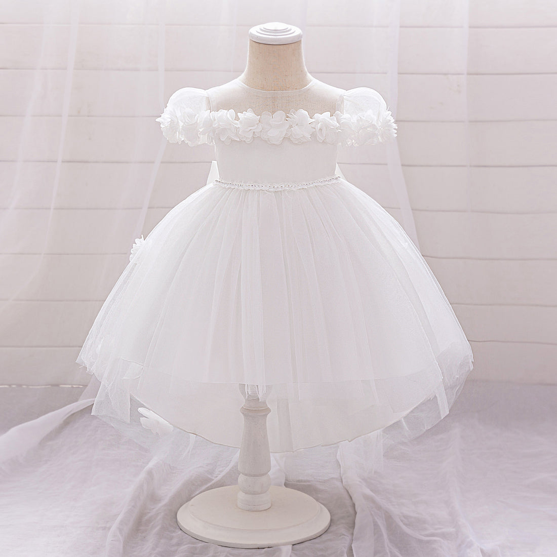 Amazon's new medium and small children's dress one-word shoulder three-dimensional flower bow trailing skirt wedding flower girl princess skirt