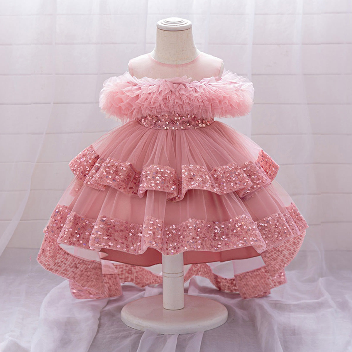 Amazon baby dress sequined fluffy bow princess dress baby year old banquet dovetail wash dress