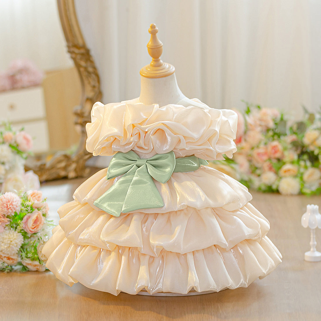2025 New Children's Dress Flower Girl Birthday Princess Dress Water Gloss Yarn Fluffy Cake Dress Small Host Performance Dress
