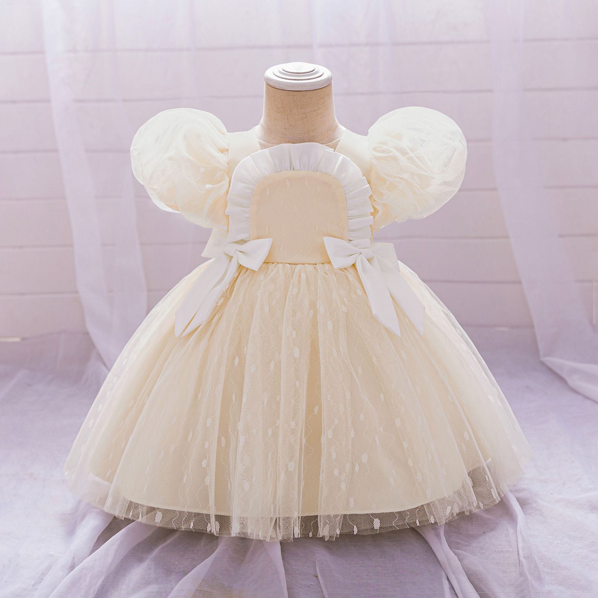 ins style new children's dress bubble sleeve mesh princess dress one-year-old baby dress bow mesh skirt