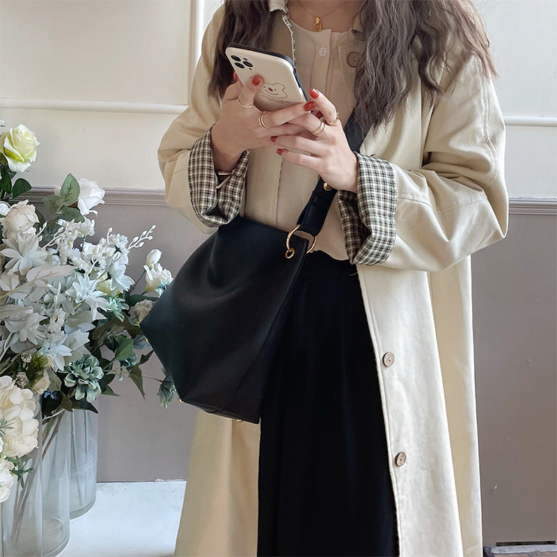 Women's Retro Large-Capacity Tote