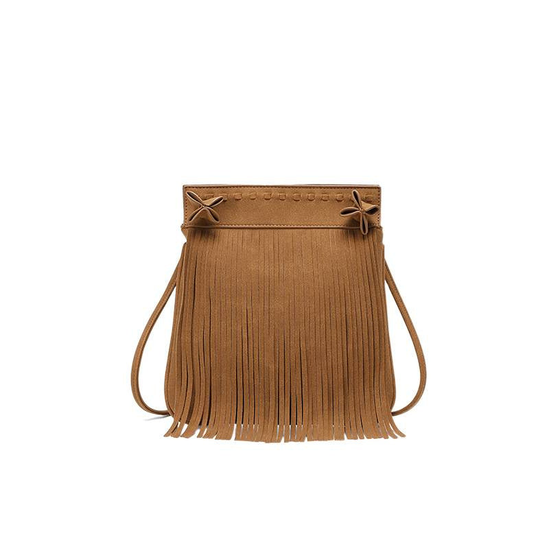 2025 autumn new retro lightweight matte fringed bag niche fashion versatile magnetic buckle women's shoulder messenger bag
