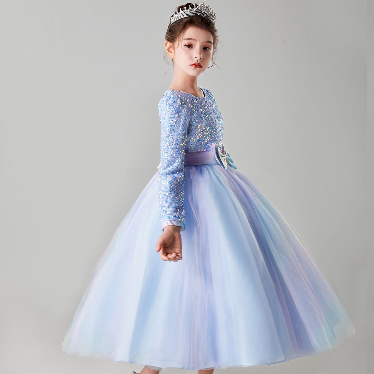 Middle-aged and older children's long-sleeved dress