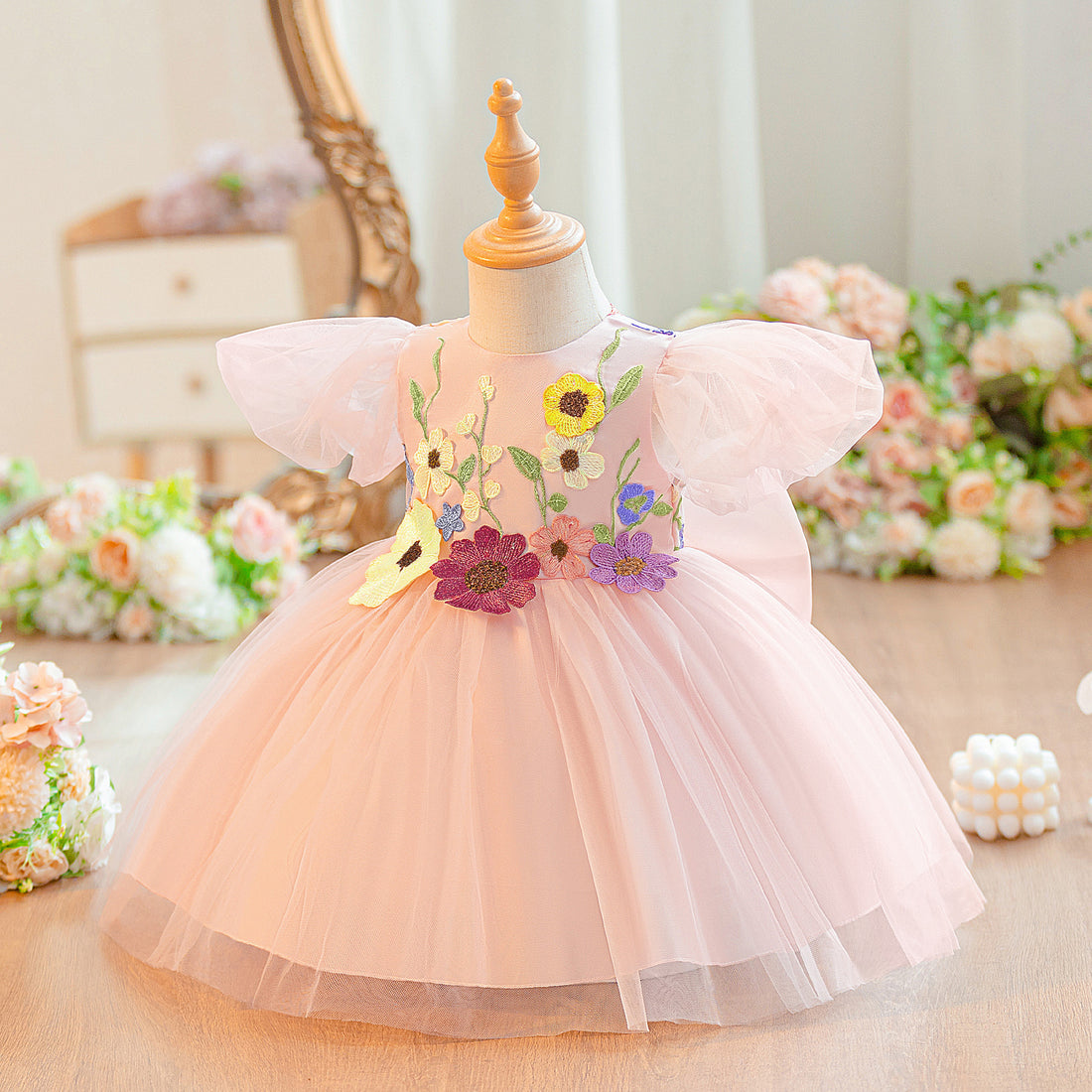 One-year-old dress baby girl high-end 2025 new girl grab week birthday Chinese children's princess dress foreign summer