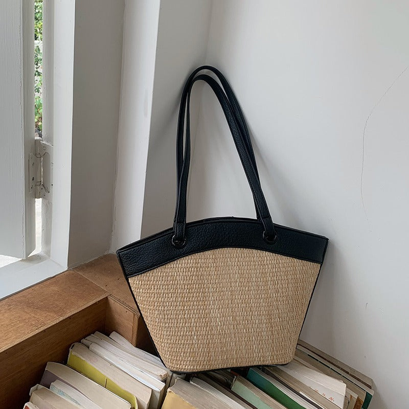 French Retro Straw Bag – Vacation-Ready Woven Shoulder Tote