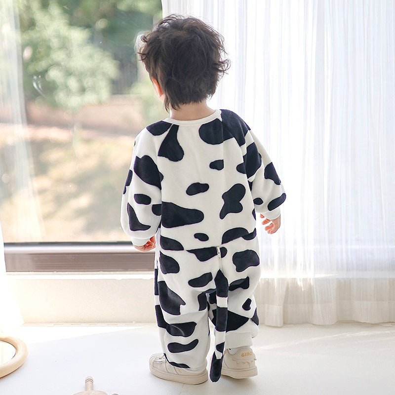 Qile Rabbit autumn new 0-5 year old infants and young children black and white cow texture loose long-sleeved flannel onesie