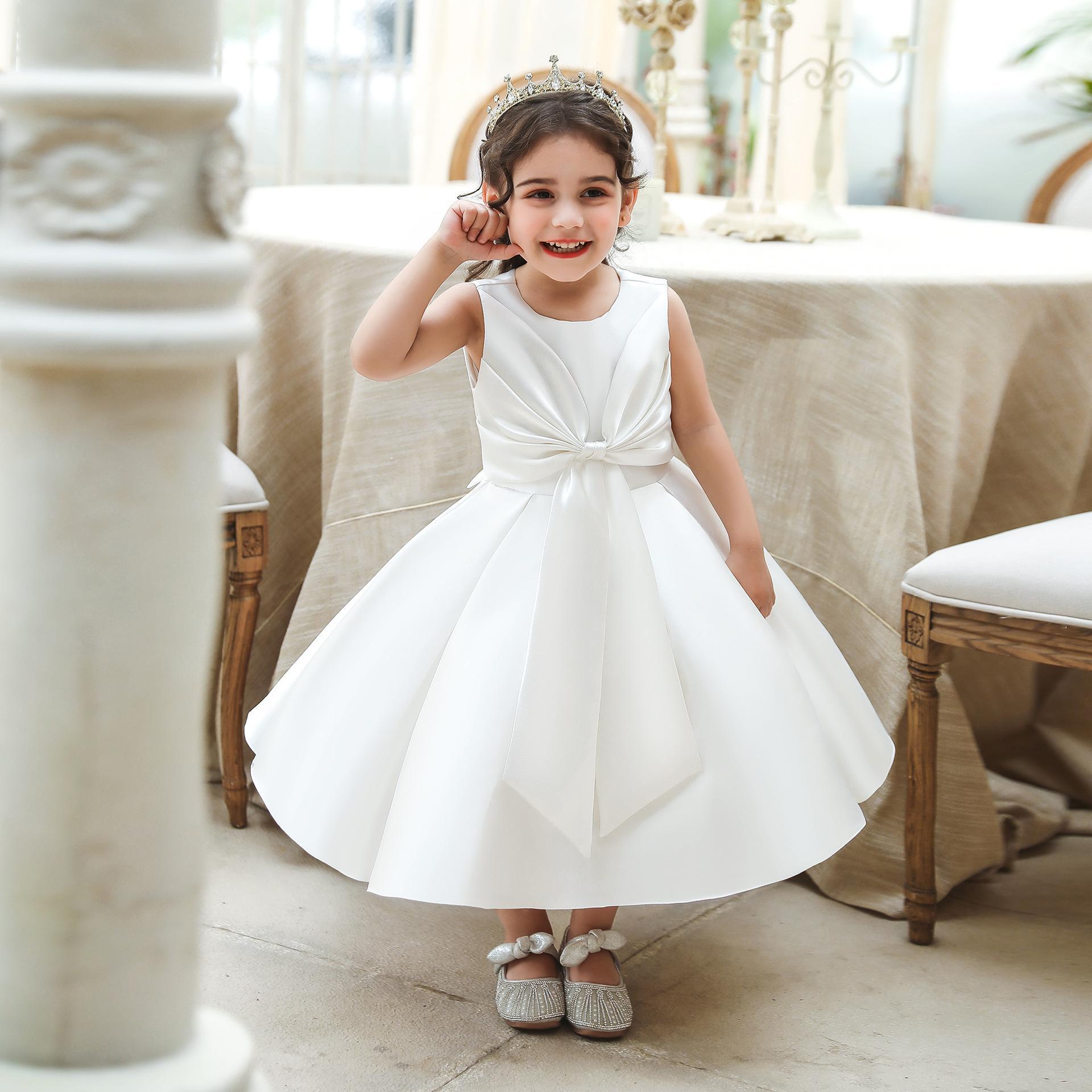 New baby girl one-year-old dress princess dress, twill thick satin bow infant grab week dress