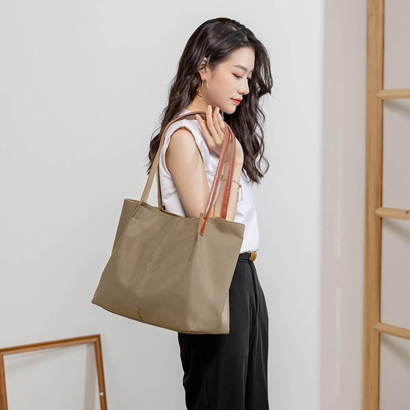 2025 Autumn Commuter Portable Oxford Cloth Women's Bag Shoulder Canvas New Popular Large Capacity Tote Bag