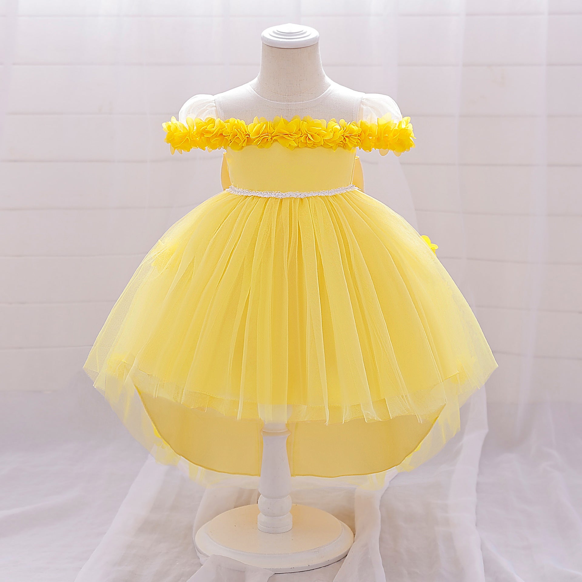 Amazon's new medium and small children's dress one-word shoulder three-dimensional flower bow trailing skirt wedding flower girl princess skirt