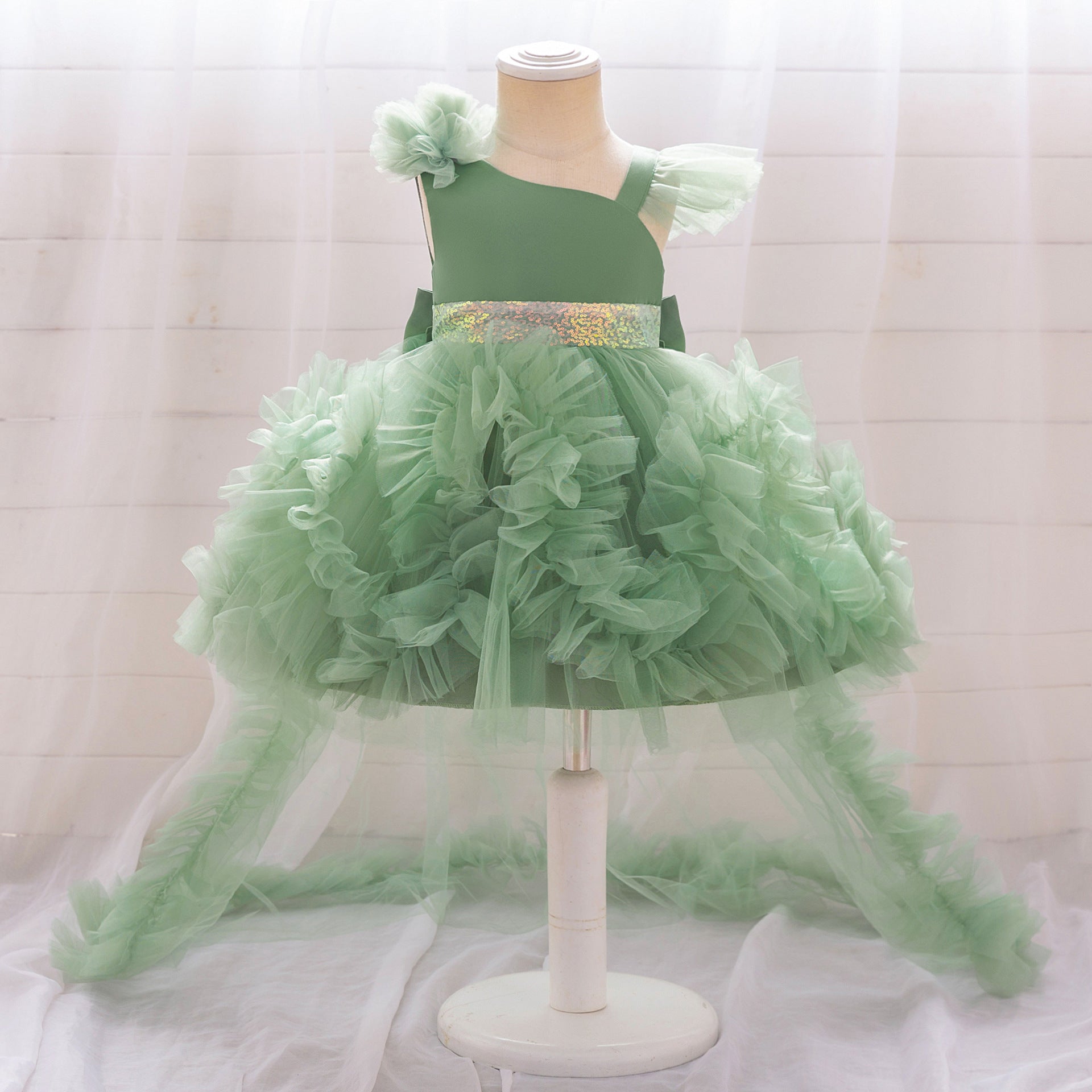 New girls' baby one-year-old trailing skirt infants and toddlers slanted shoulder puffy cake dovetail skirt children's 100-day dress skirt