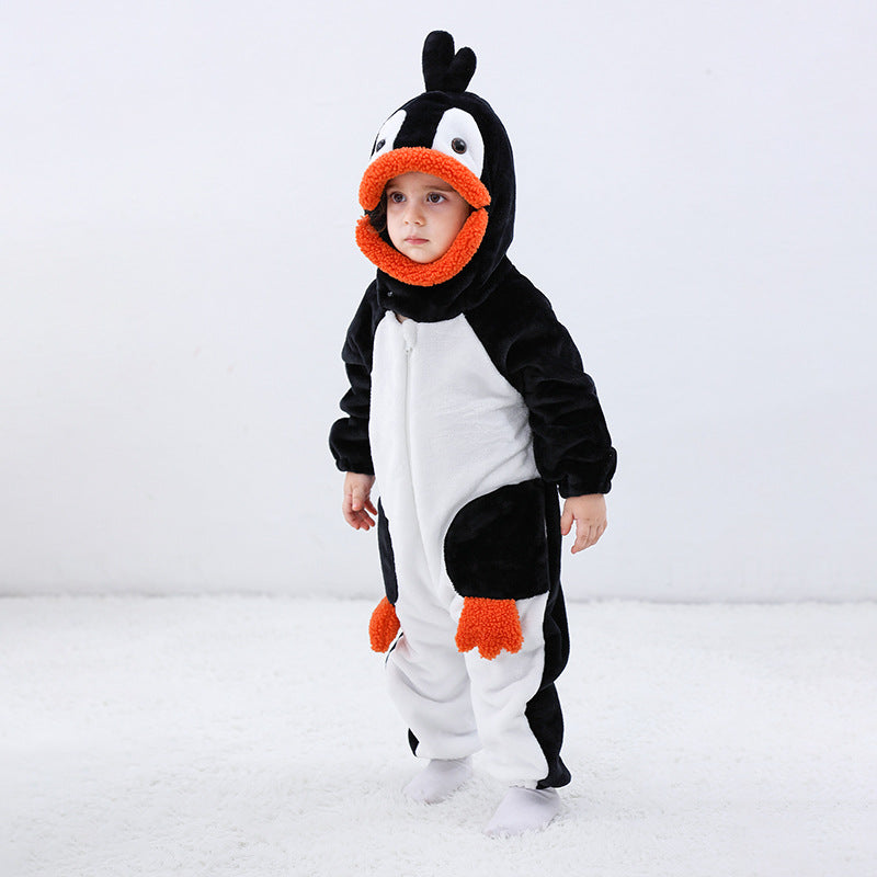Autumn new 0-3 year old baby flannel comfortable animal-shaped Romper Little Penguin-shaped one-piece Romper