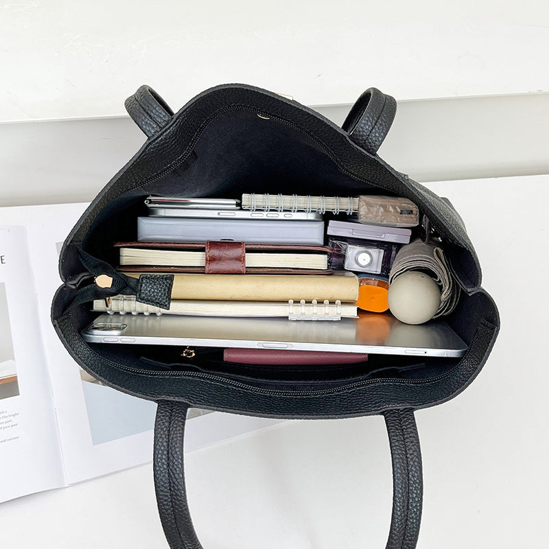 Large capacity bag women 2025 summer and autumn simple mother middle-aged new trendy commuter tote bag versatile shoulder bag