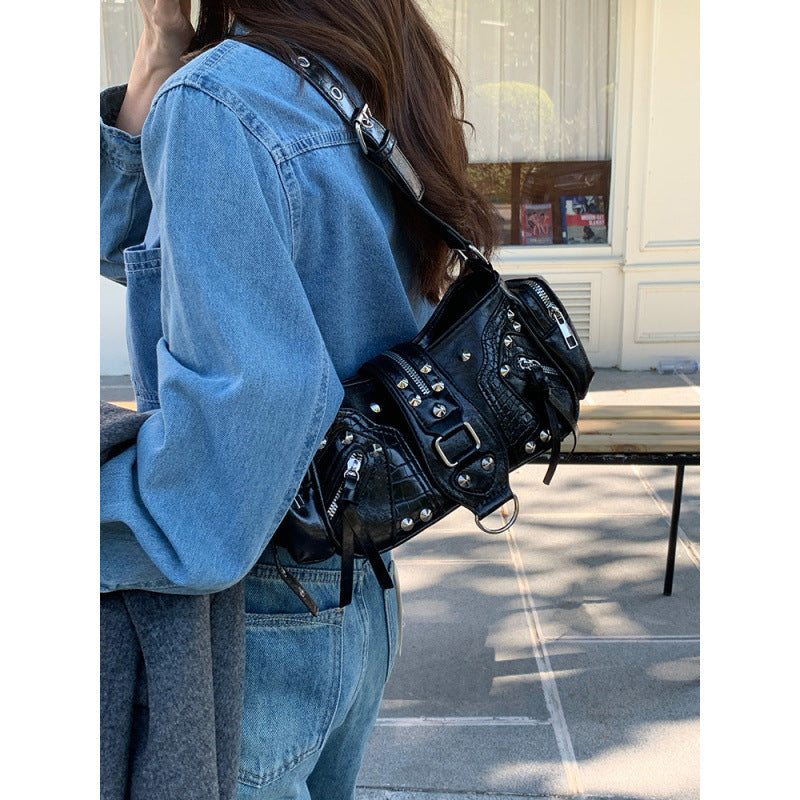 Sweet Cool Spice Girl Underarm Bag Niche Design Sense Versatile Heavy Industry Locomotive Bag Retro Commuter Shoulder Crossbody Bag Female