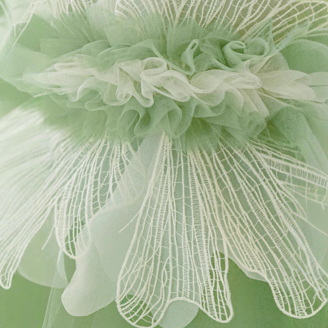 ins new girls dress summer children's clothing, sweet three-dimensional big flower decorative mesh splicing sleeveless princess dress