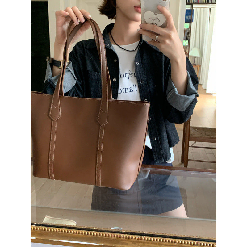 College student class bag women's autumn and winter 2025 new trendy retro versatile commuter shoulder bag casual tote big bag