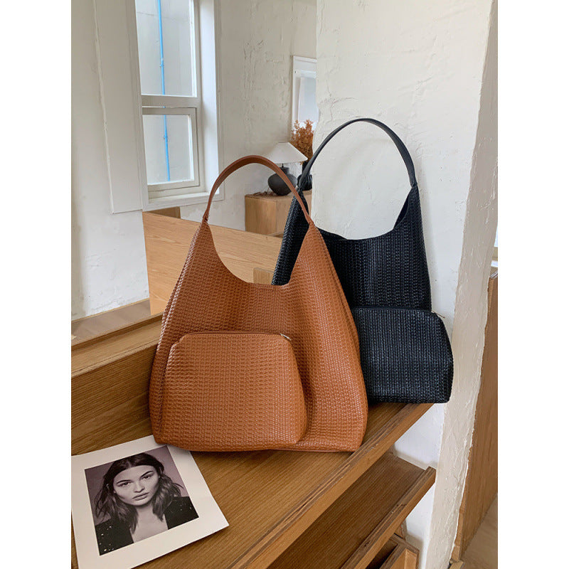 Large-capacity bag women's 2025 autumn and winter new simple casual soft leather shoulder underarm bag retro commuter mother and child bag