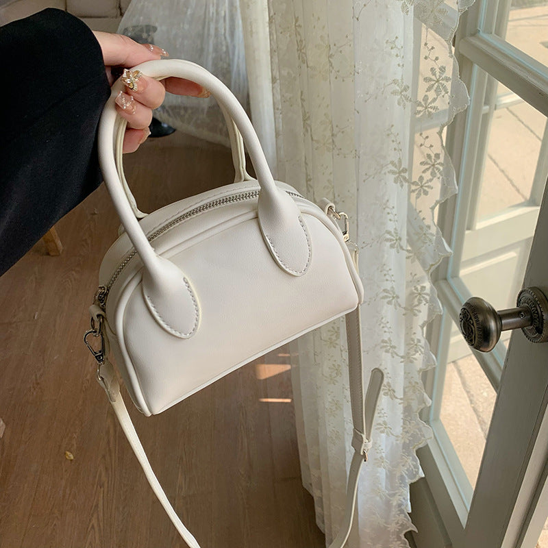 Korean Niche Boston Bag – Stylish & Versatile