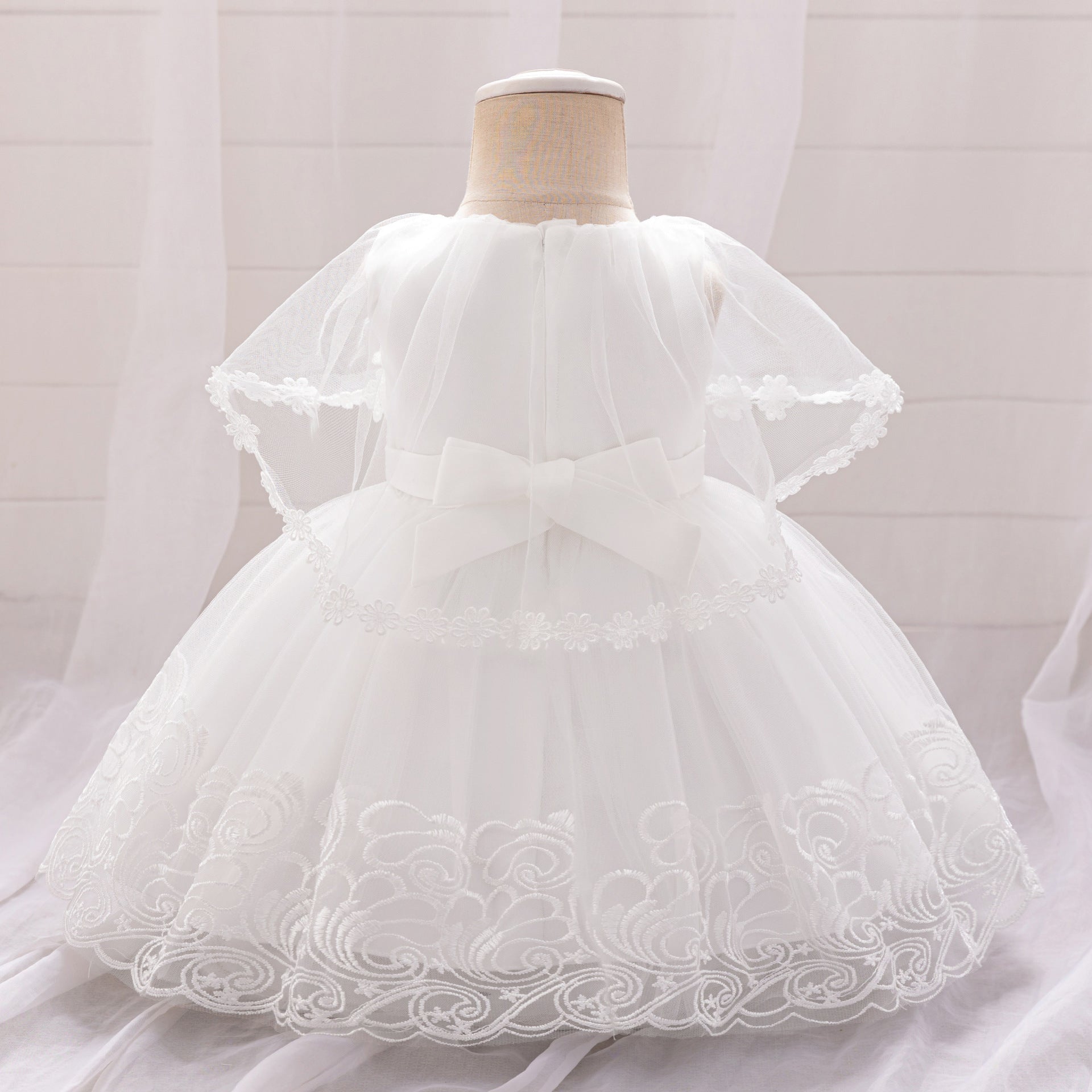 European and American new baby dress princess dress baby year old three-dimensional flower mesh dress girls 100 days dress