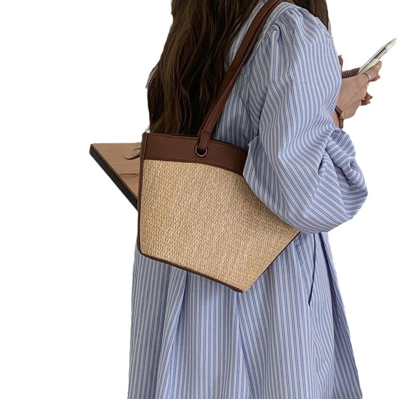 French Retro Straw Bag – Vacation-Ready Woven Shoulder Tote