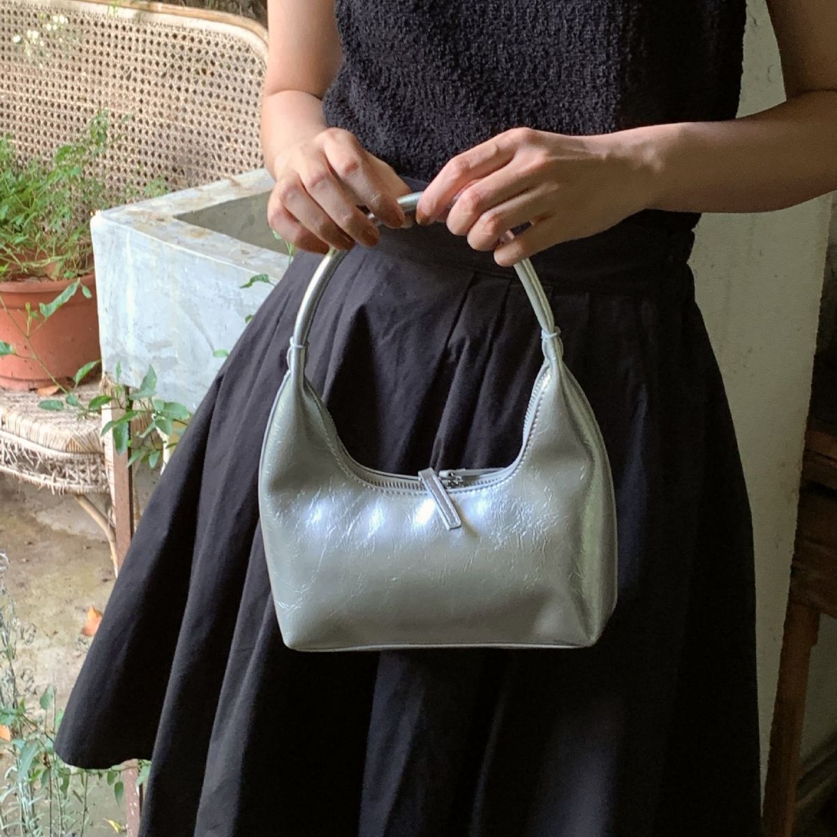 2025 French-Inspired Silver Texture Underarm Shoulder Bag