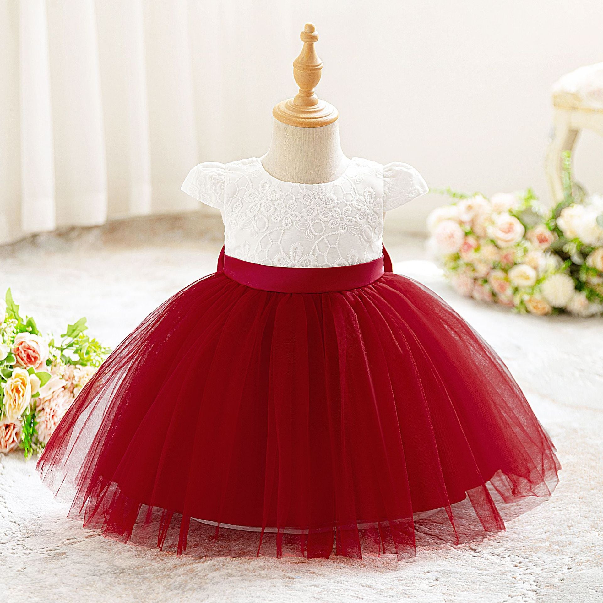 Girls dress skirt high-end catwalk princess skirt 2024 new female treasure fluffy mesh skirt children's birthday skirt