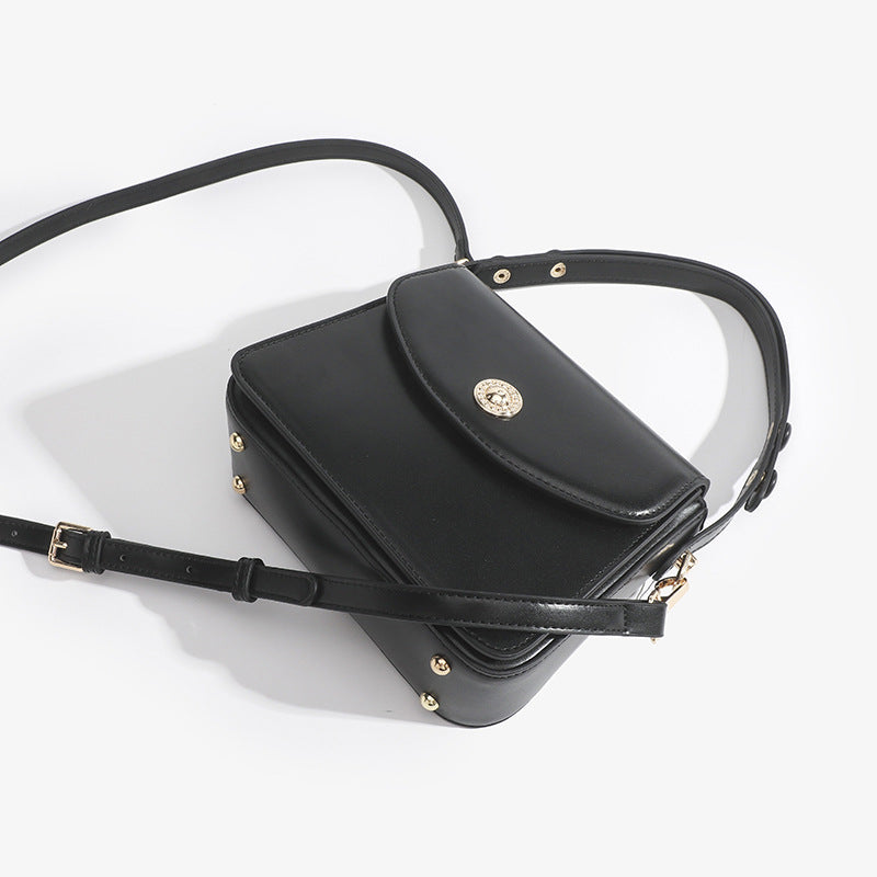 Trendy Small Square Shoulder Bag – Simple & Chic